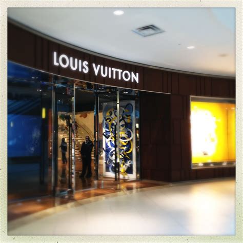 fort lauderdale louis vuitton